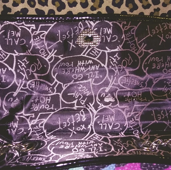 Betseyville cheetah purse - Picture 13 of 14